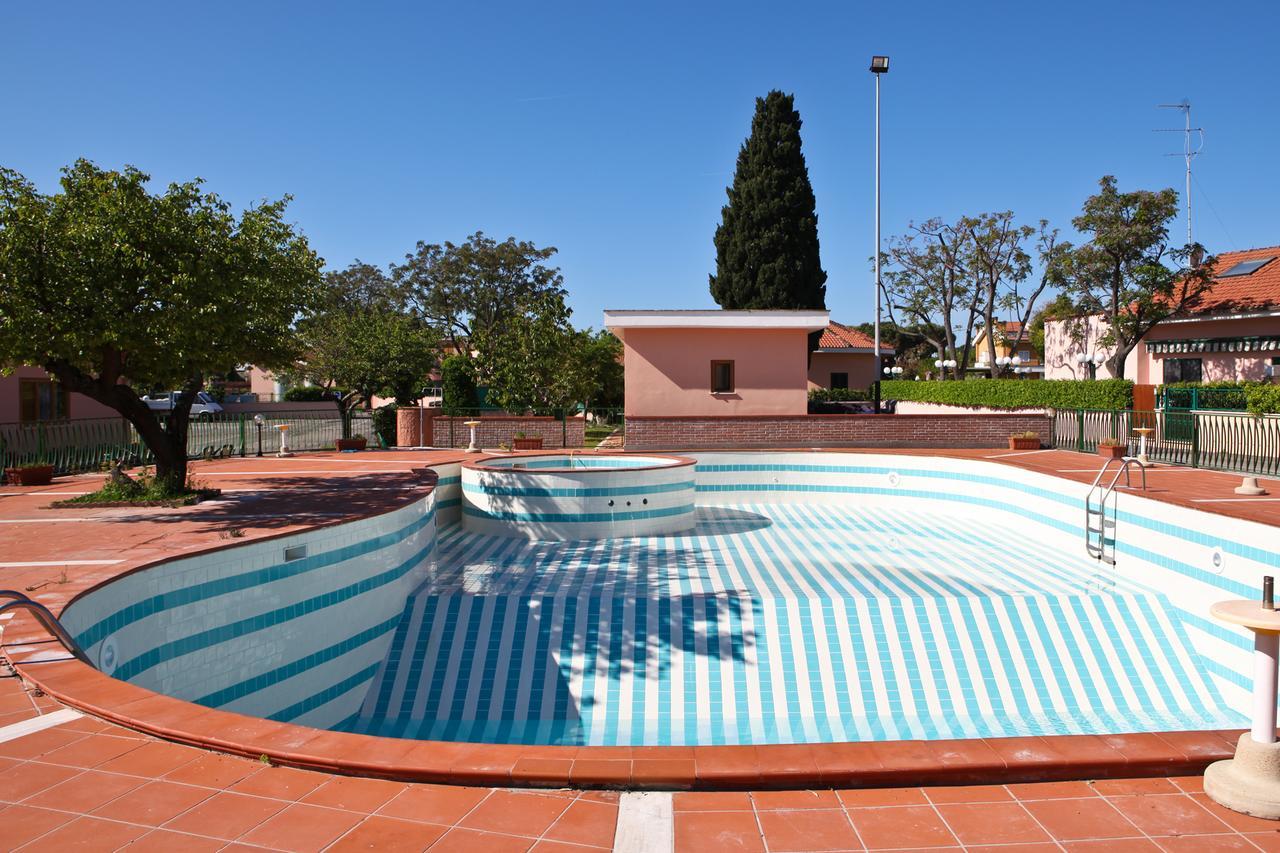 La Perla Del Tirreno Apartment Santa Severa Luaran gambar